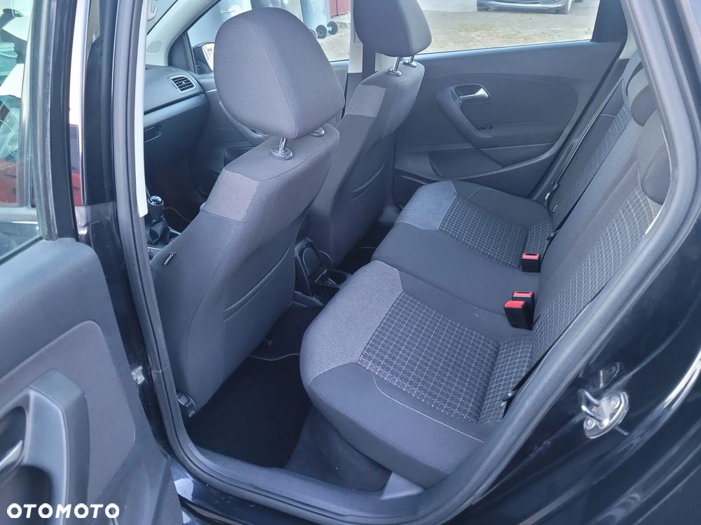 Volkswagen Polo 1.4 TDI (Blue Motion Technology) Comfortline - 10