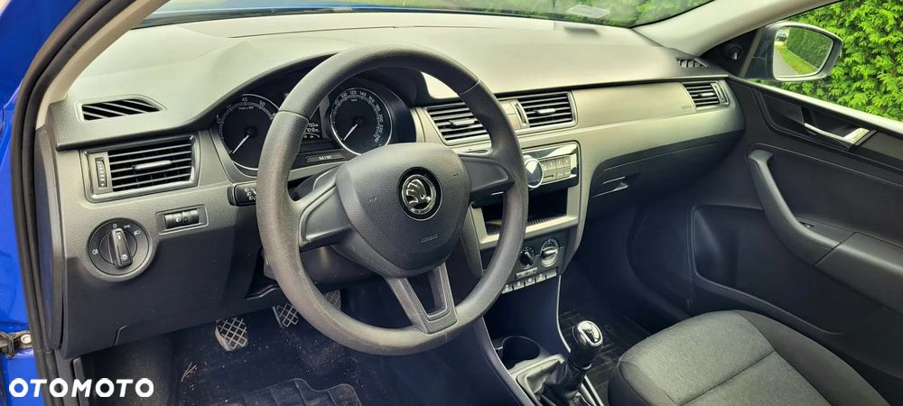 Skoda RAPID 1.0 TSI Active - 6