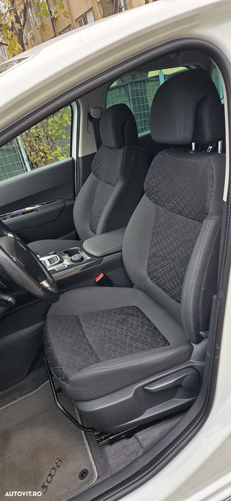 Peugeot 3008 Hybrid4 - 18