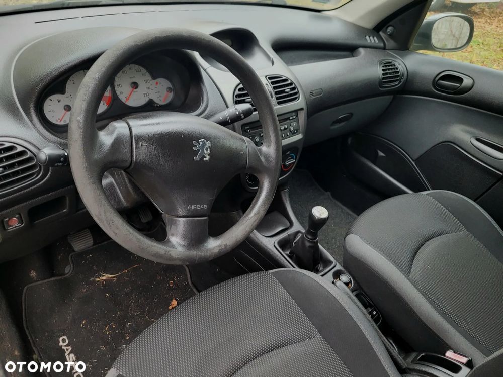 Peugeot 206 - 7