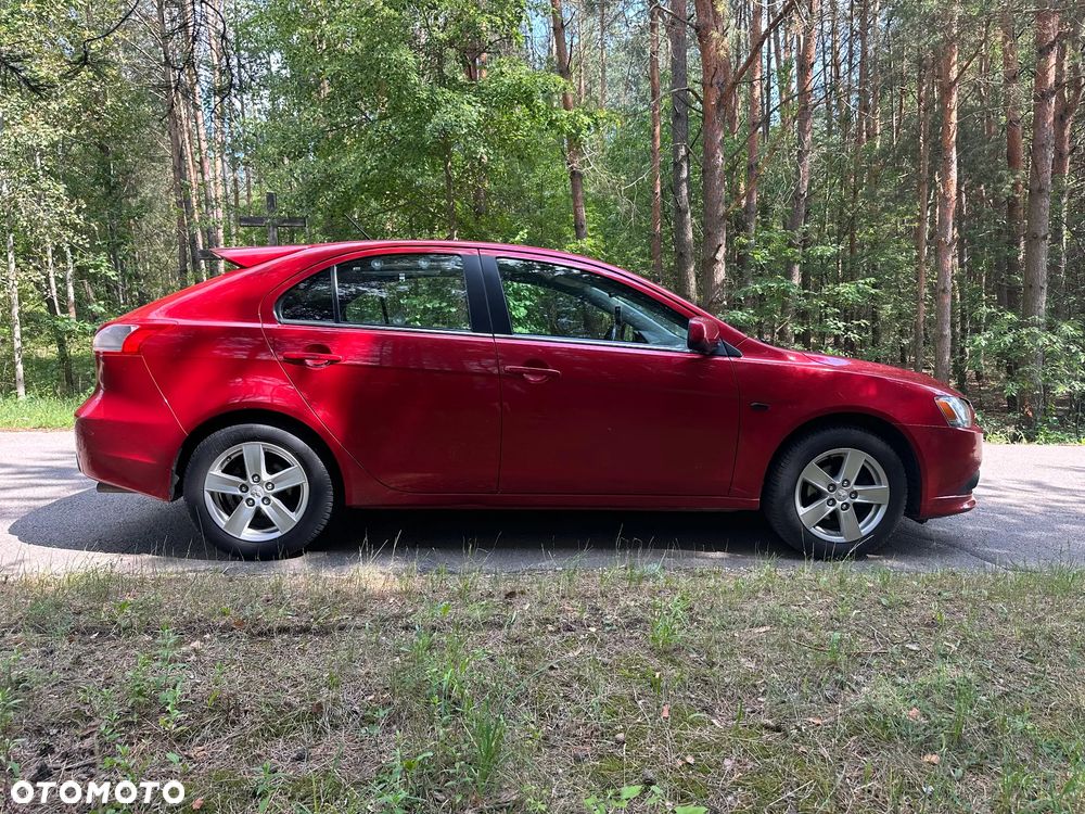 Mitsubishi Lancer - 8