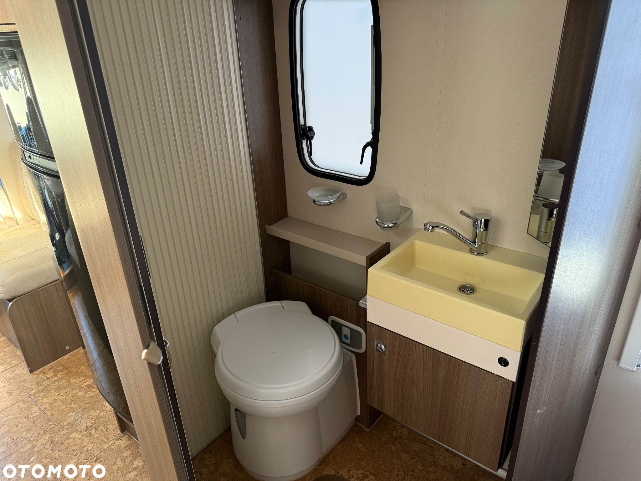 Ford Transit Challenger - 26