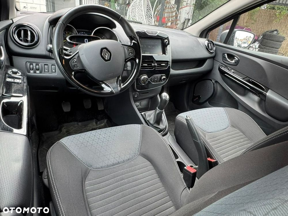 Renault Clio - 19