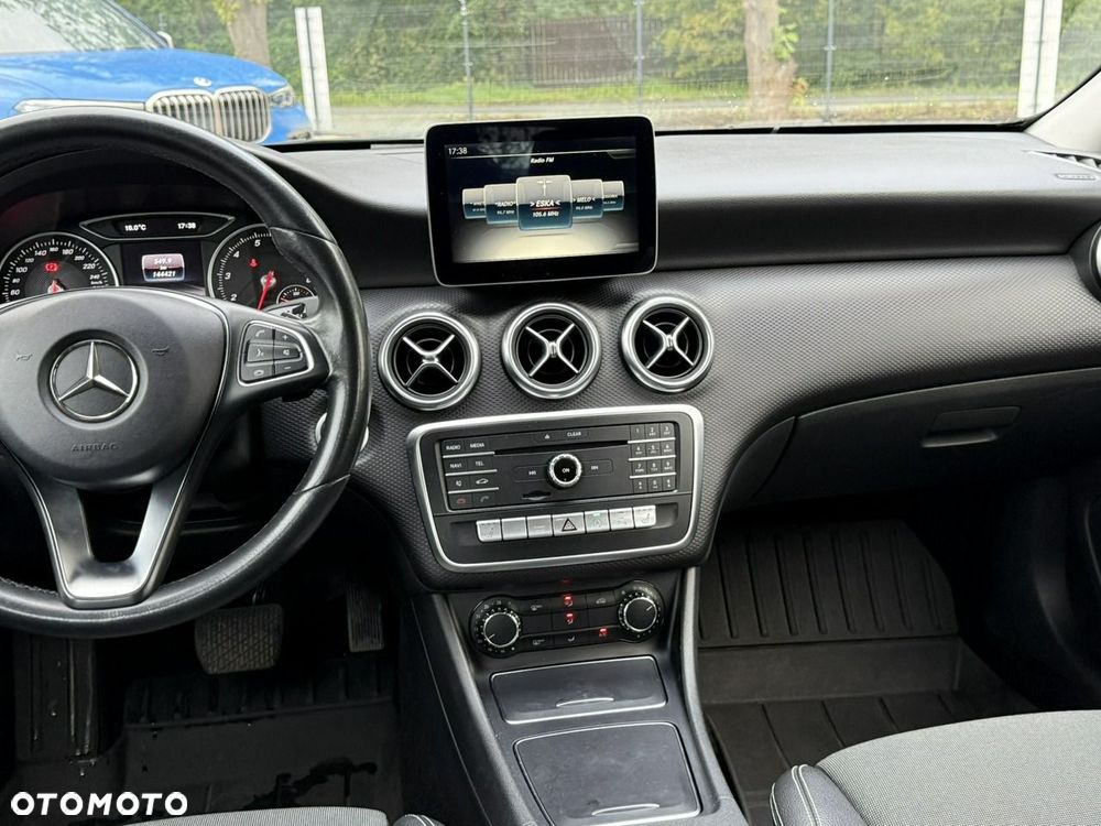 Mercedes-Benz Klasa A 180 (BlueEFFICIENCY) 7G-DCT Urban - 18