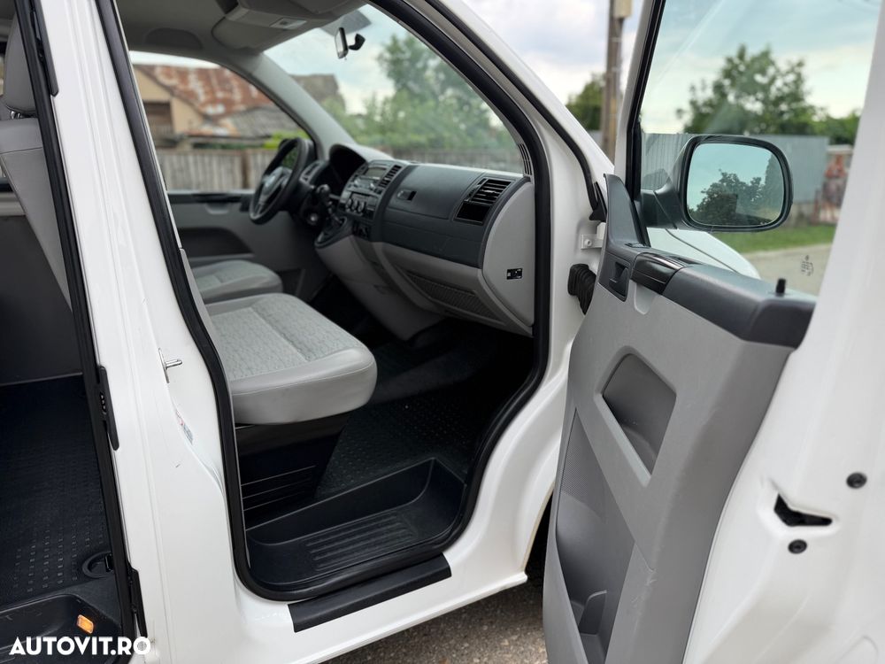 Volkswagen Transporter - 9