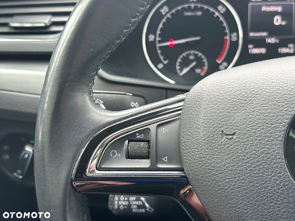 Skoda Superb 2.0 TDI Style DSG - 21