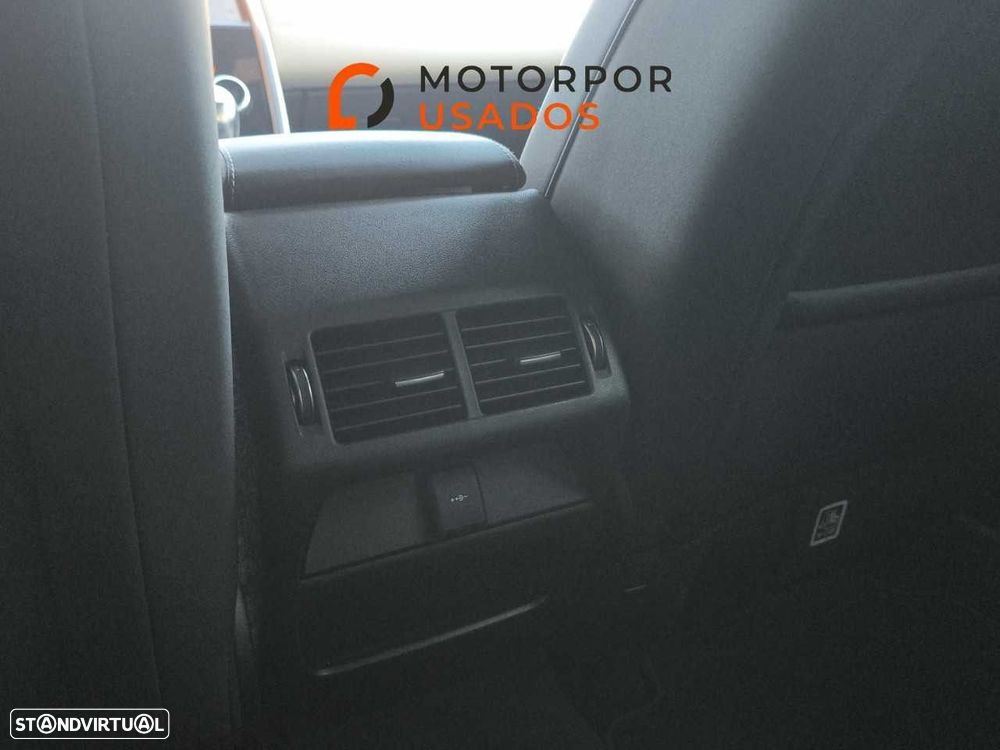 Land Rover Discovery Sport 2.0 eD4 7L - 25
