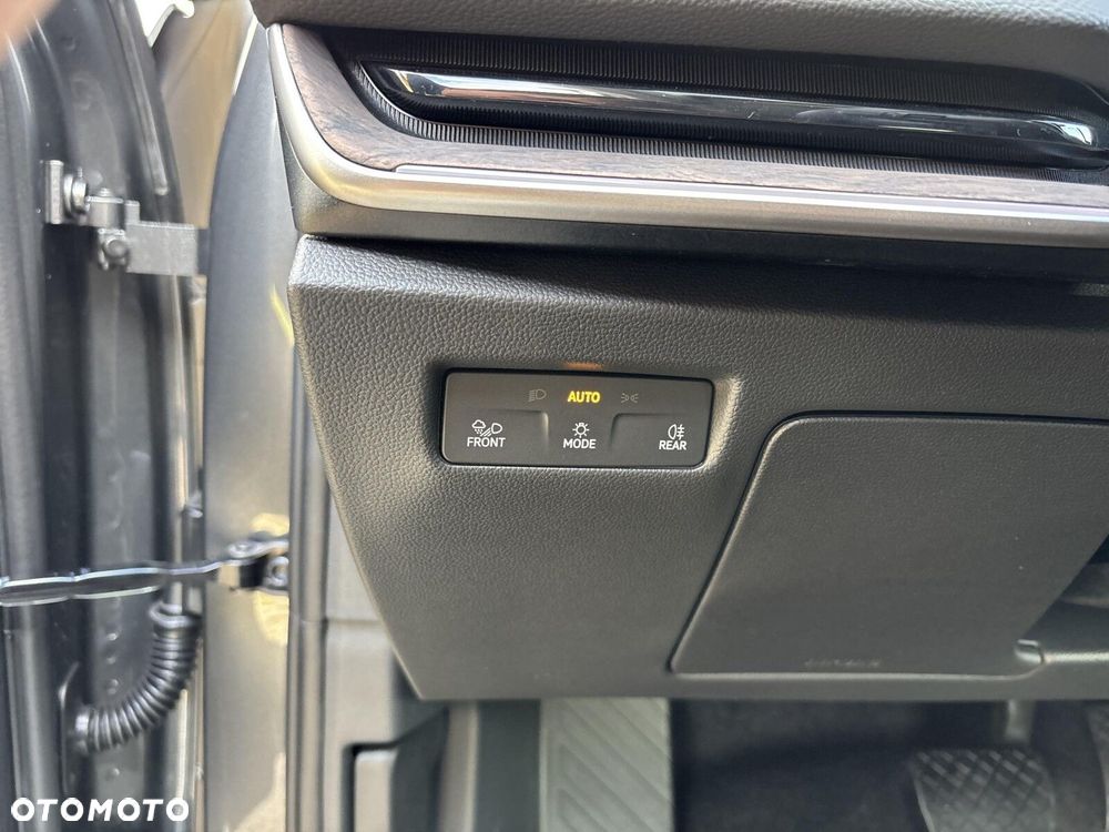 Skoda Superb 1.5 TSI L&K DSG - 21