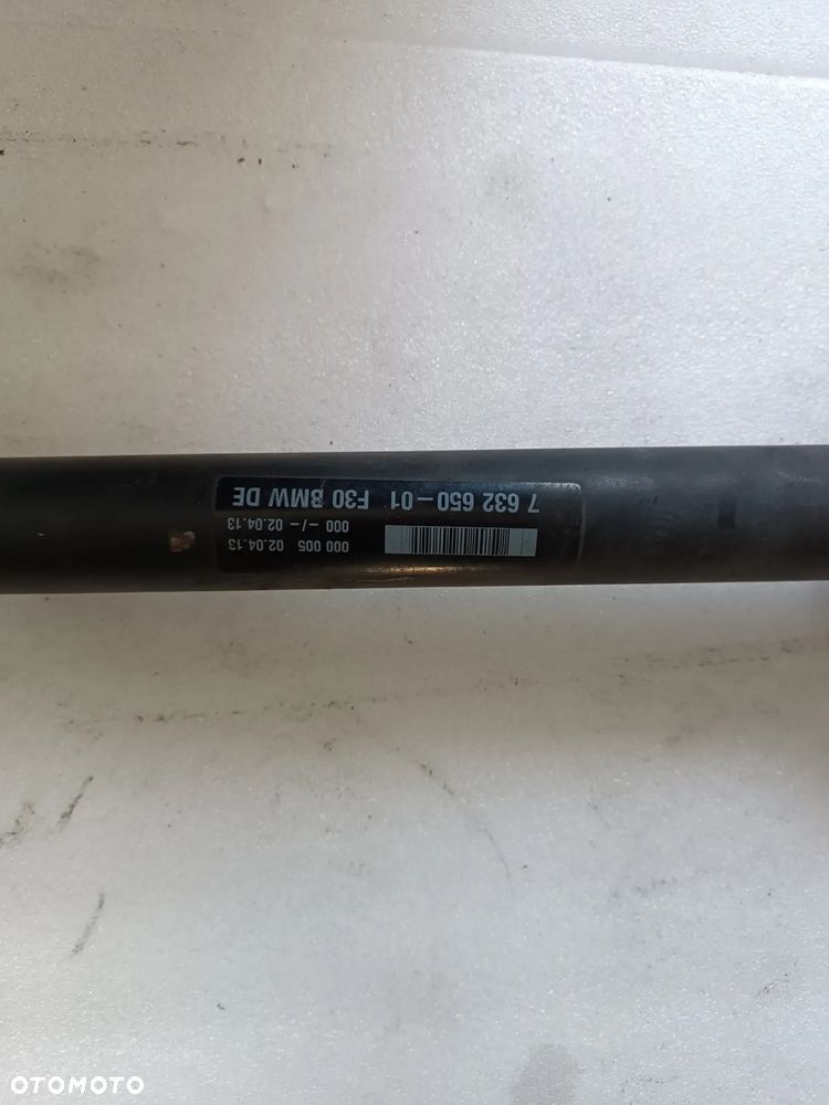 Wał napędowy przedni BMW F10 F11 F30 F31 F32 7632650 - 2