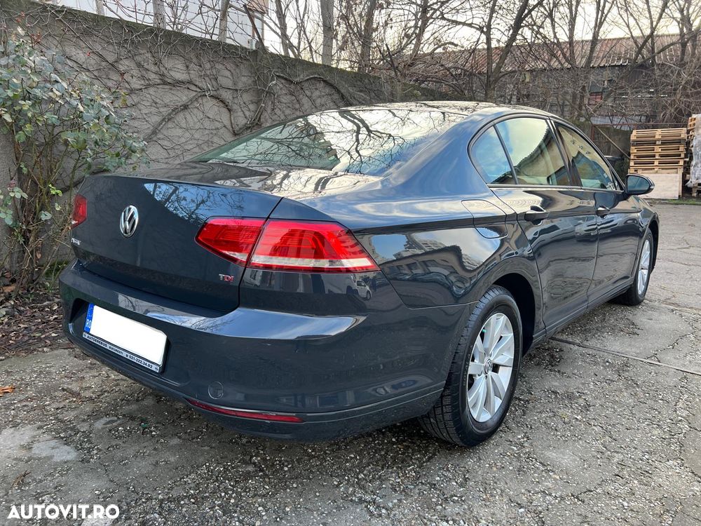 Volkswagen Passat 1.6 TDI Comfortline - 2