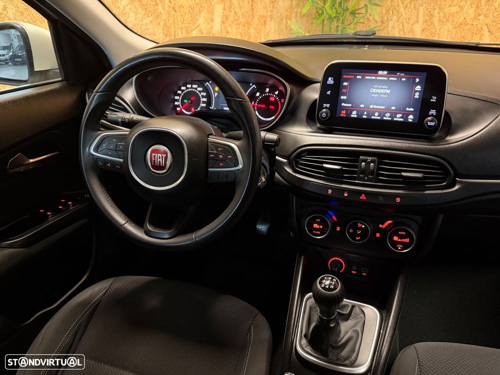Fiat Tipo 1.3 M-Jet Lounge Tech J17 - 15