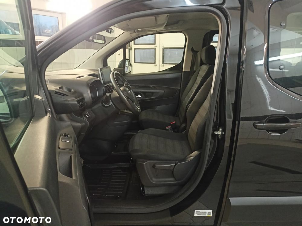 Opel Combo 1.2 Turbo Start/Stop Innovation - 9