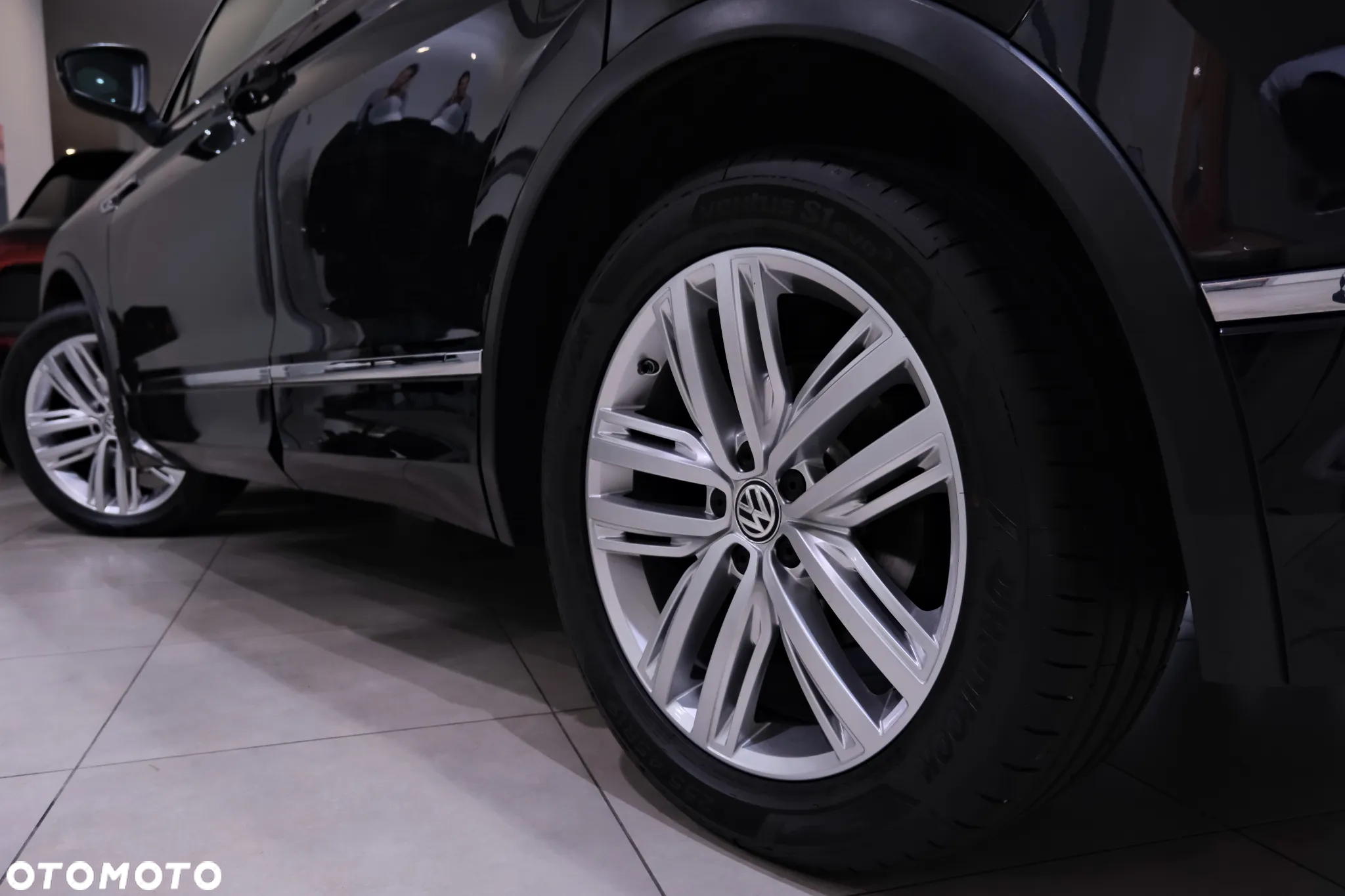Volkswagen Tiguan 2.0 TDI SCR DSG R-Line - 11