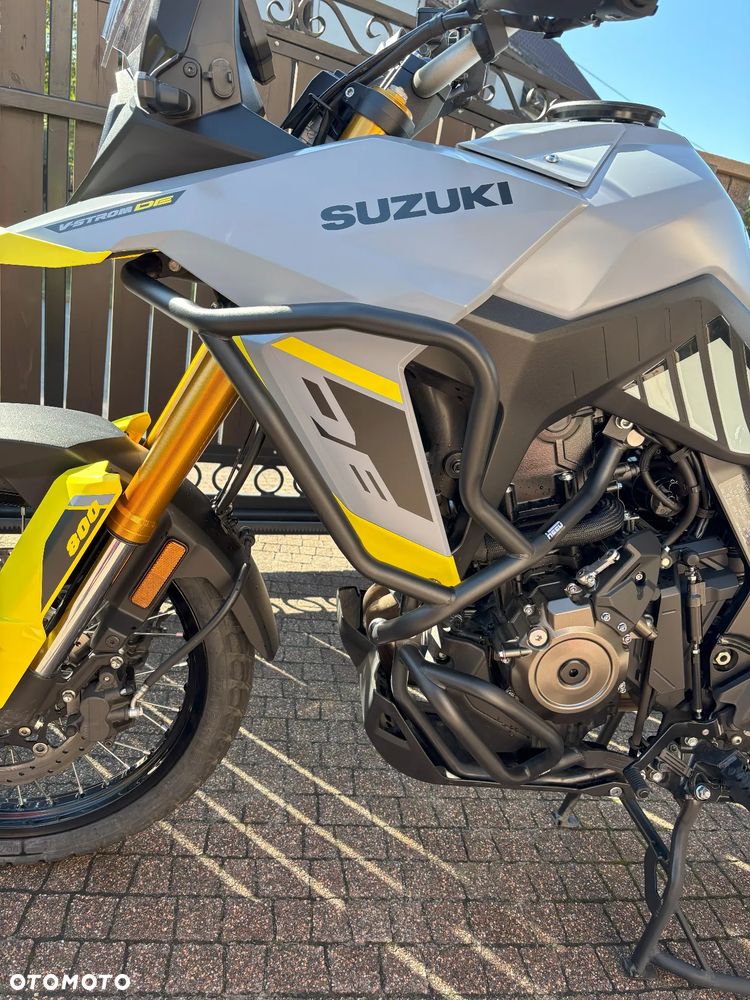 Suzuki V-STROM - 8