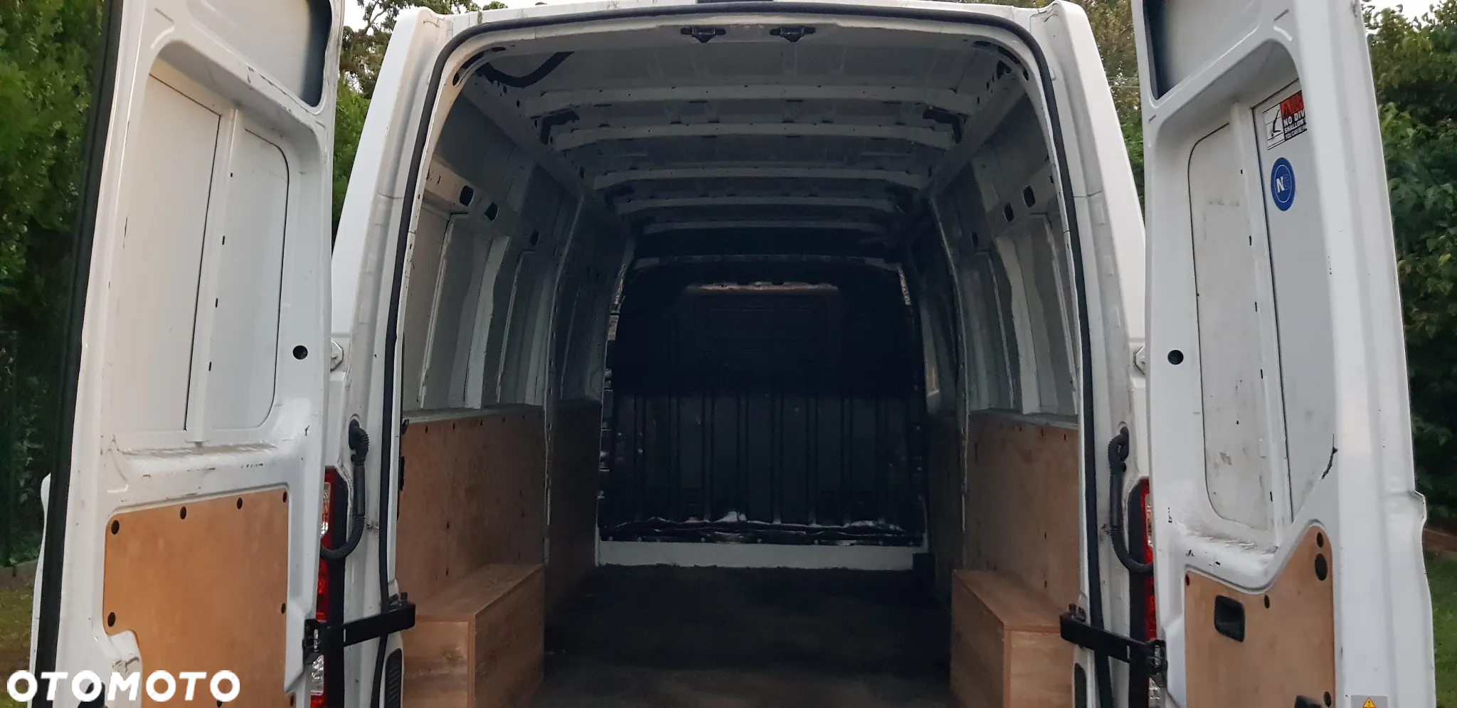 Nissan NV 400 - 31