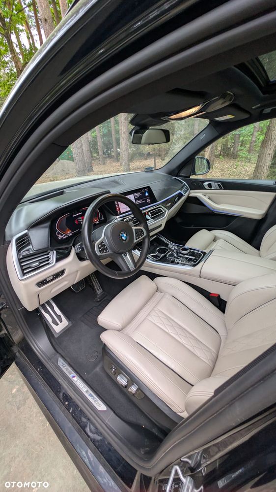 BMW X5 M M50d - 12