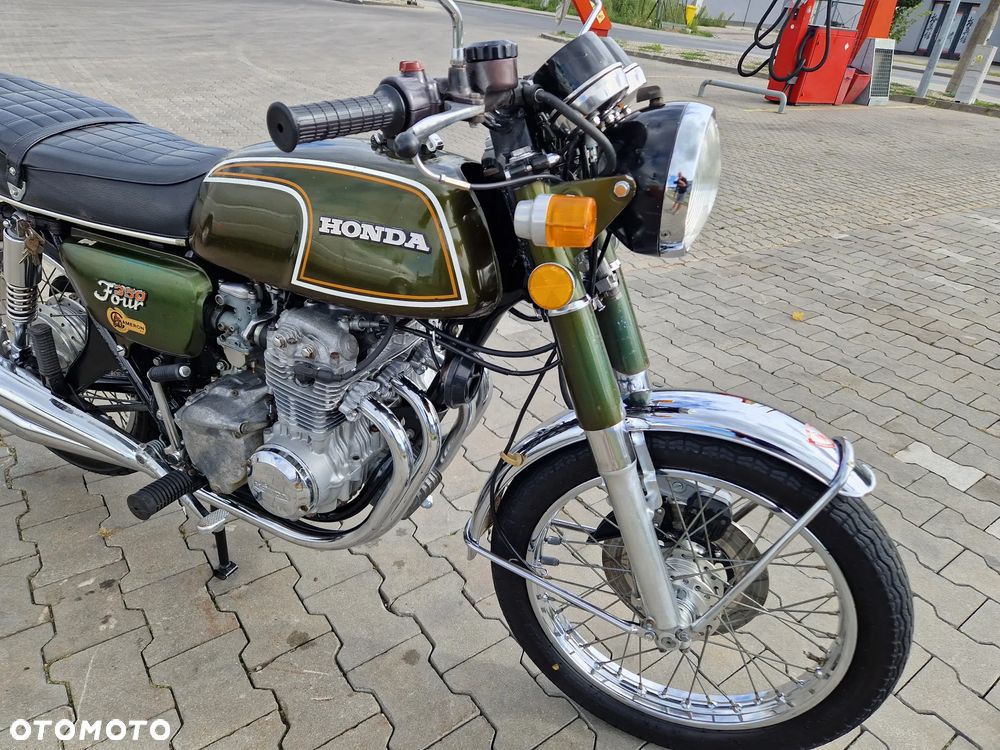 Honda CB - 12
