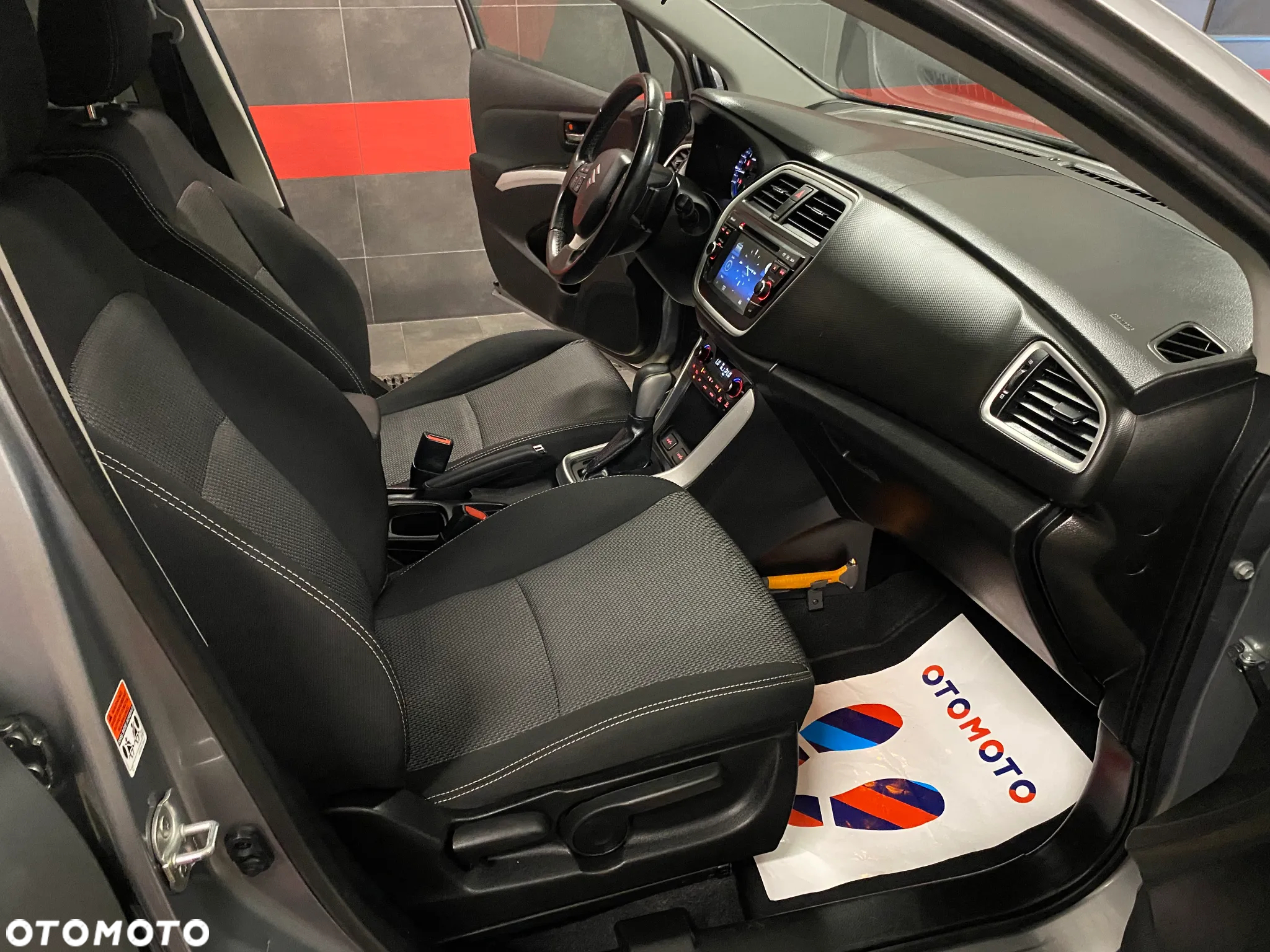 Suzuki SX4 S-Cross 1.6 VVT CVT 4x2 Comfort - 14