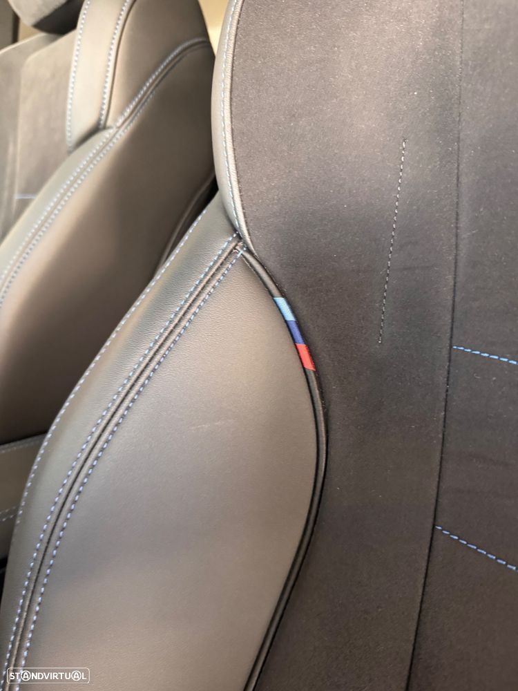 BMW X1 xDrive30e Pack Desportivo M - 17