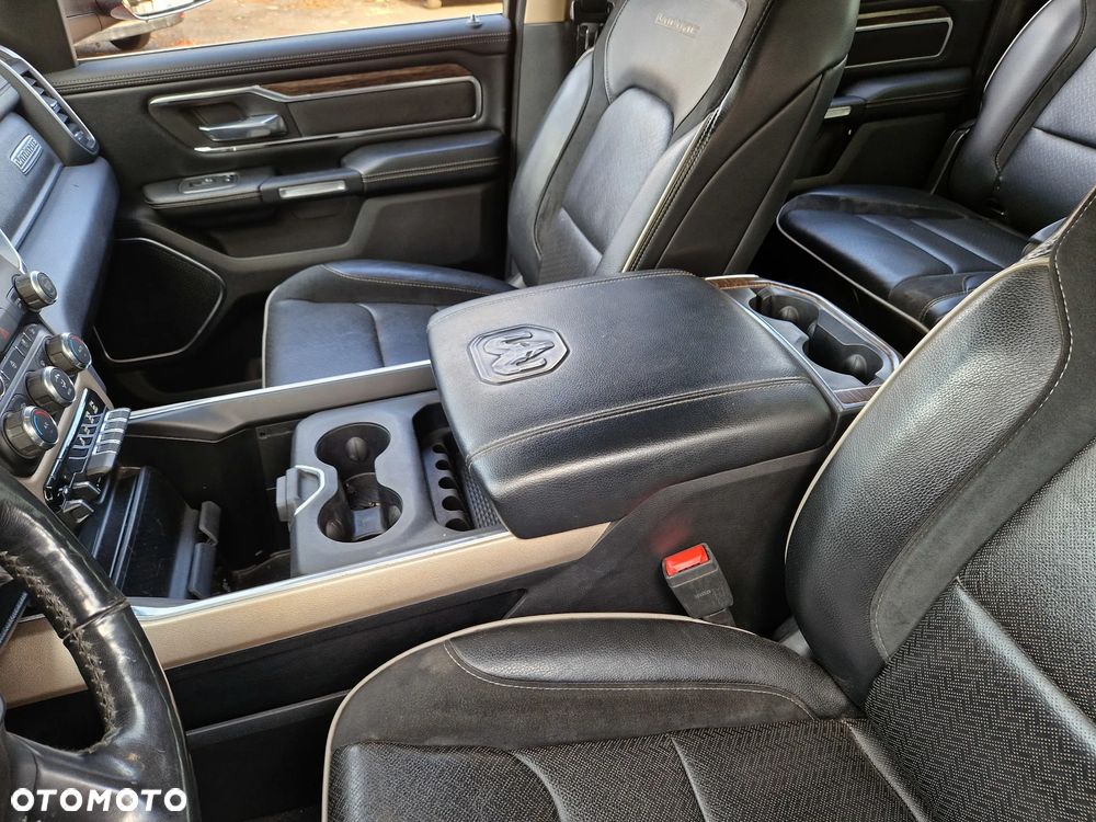 RAM 1500 5.7 Quad Cab Laramie - 28