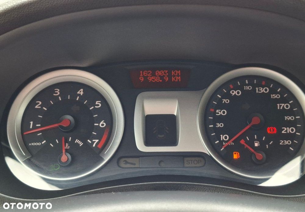 Renault Clio - 24