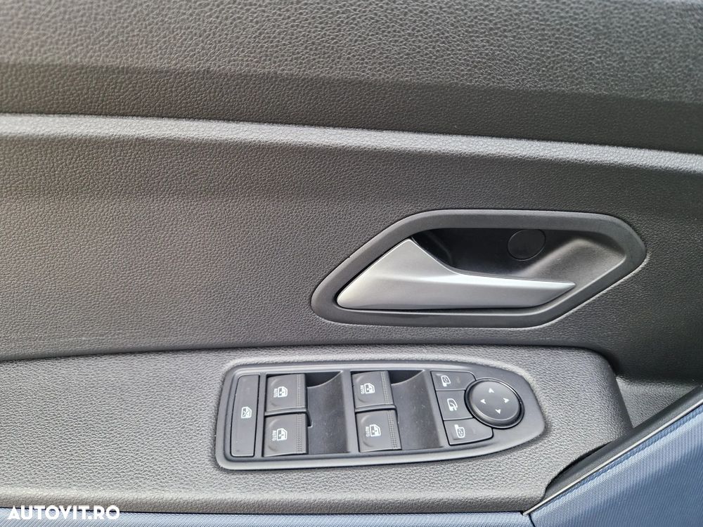 Dacia Duster HEV 140 Journey - 16