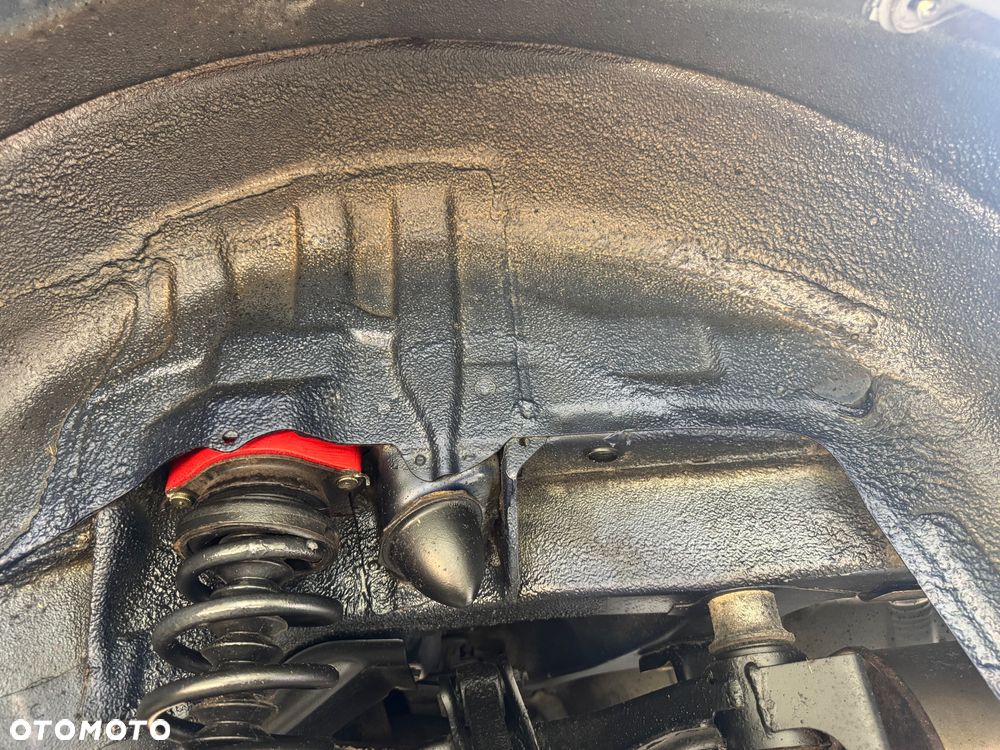 Subaru Outback 3.0 H6 - 32