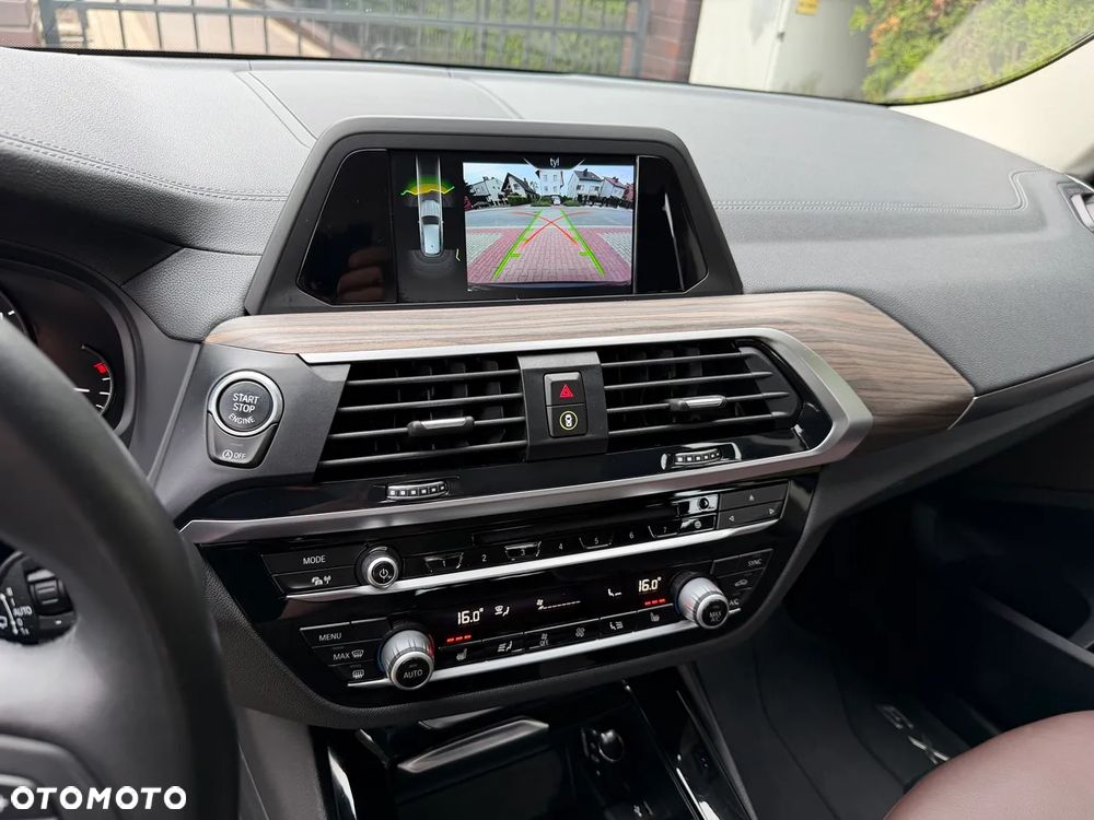 BMW X3 xDrive20d sport - 23