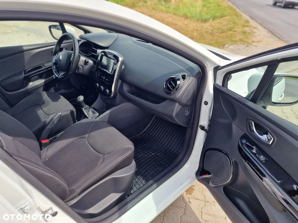 Renault Clio 1.2 16V 75 LIMITED - 24
