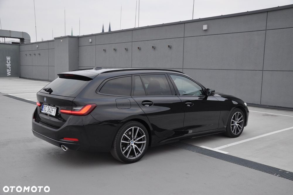 BMW Seria 3 318d MHEV Sport Line - 6