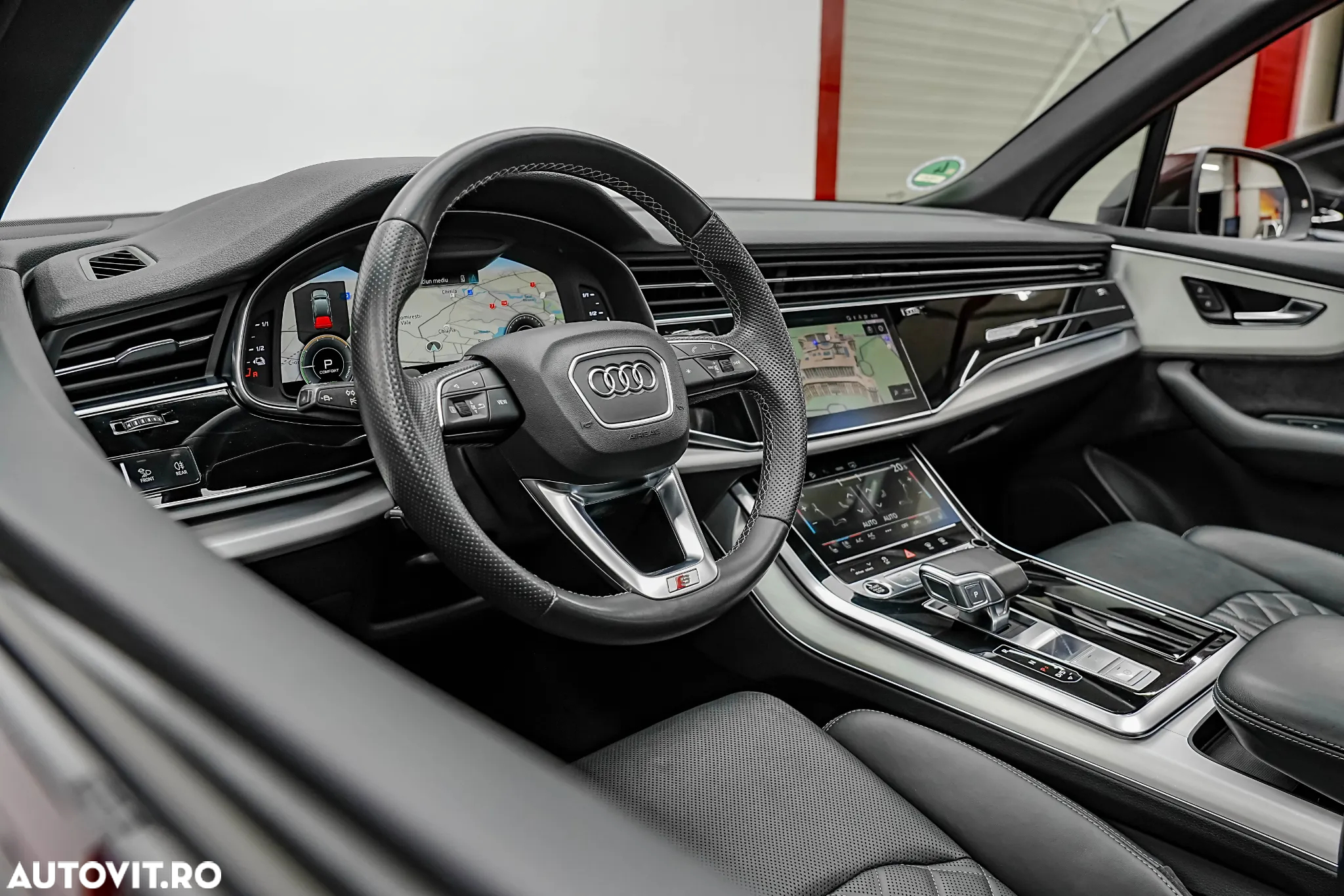 Audi Q7 55 TFSI e quattro Tiptronic PHEV S Line - 14