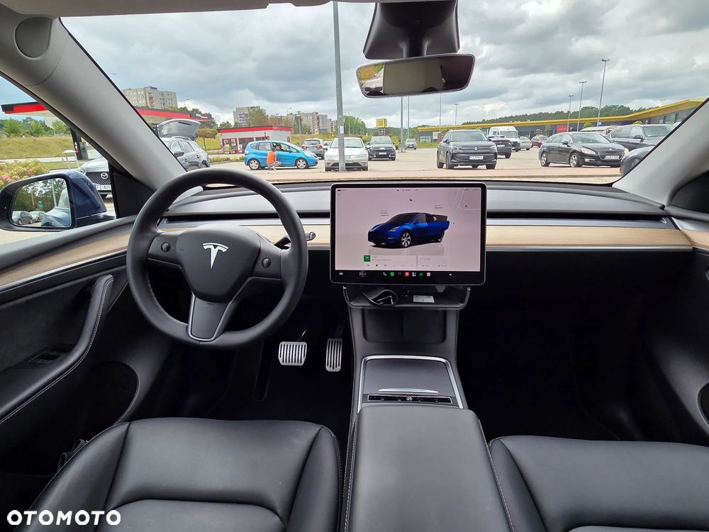 Tesla Model Y RWD - 9