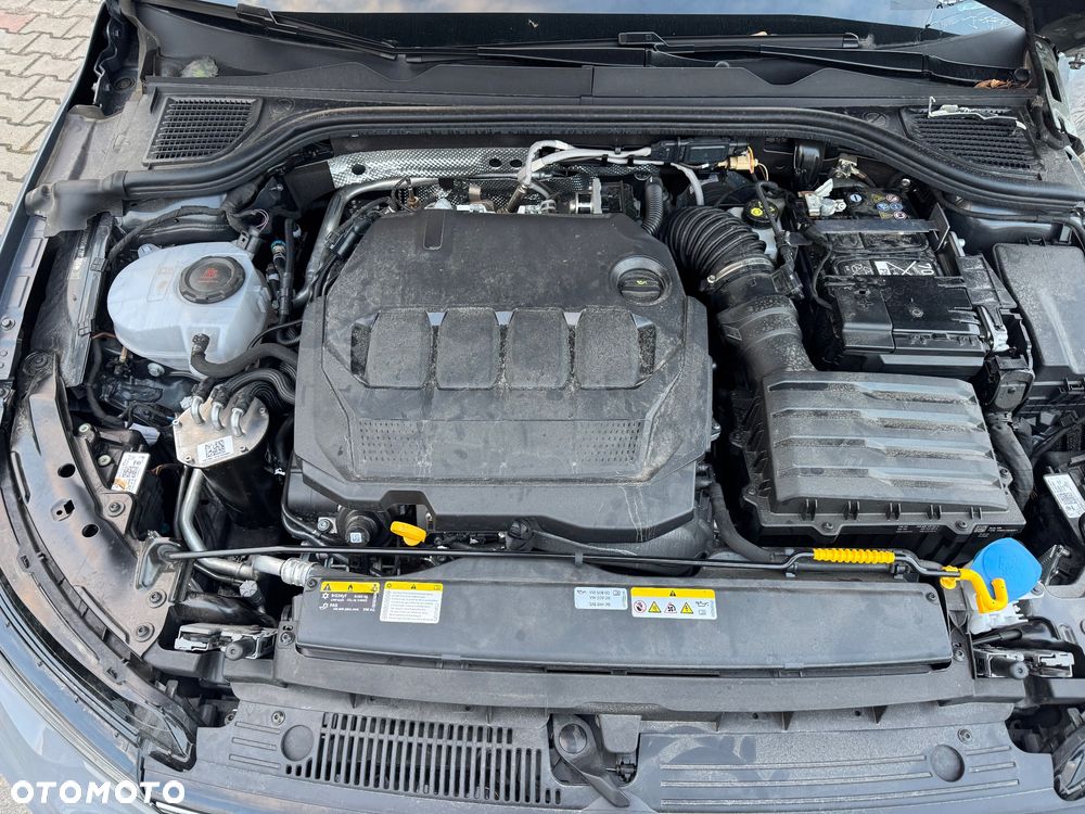 Volkswagen Golf 2.0 TDI SCR DSG Goal - 19