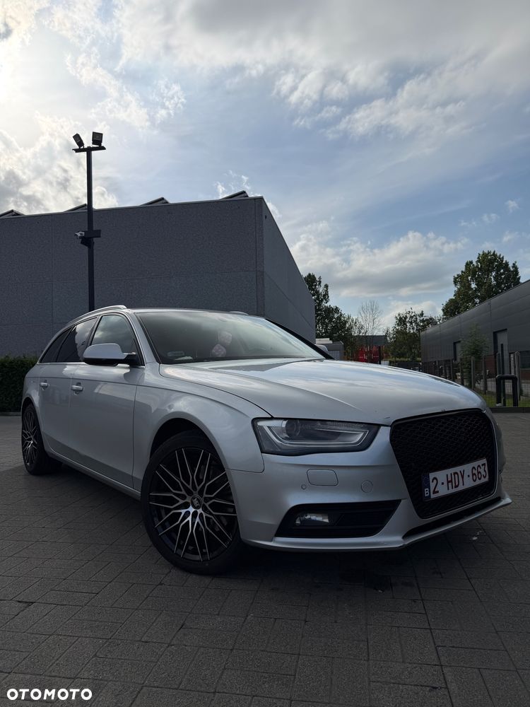 Audi A4 Avant - 1