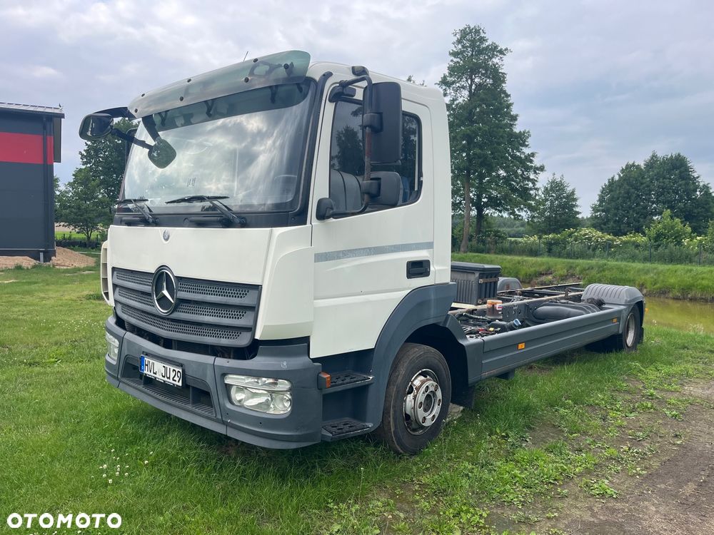 Mercedes-Benz Atego 1221 Bez Zabudowy! Sprowadzony Rama do zabudowy Winda ( Laweta Pomoc Drogowa Firanka Chłodnia Wywrotka nie 1523 1524 1530 1230) - 1