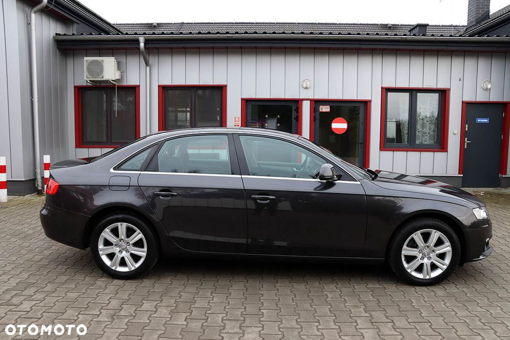 Audi A4 Limousine 2.0 TDI DPF Ambition - 5