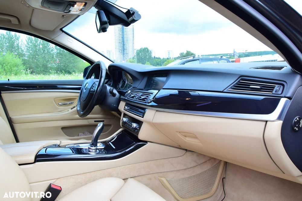 BMW Seria 5 530d Aut. - 27