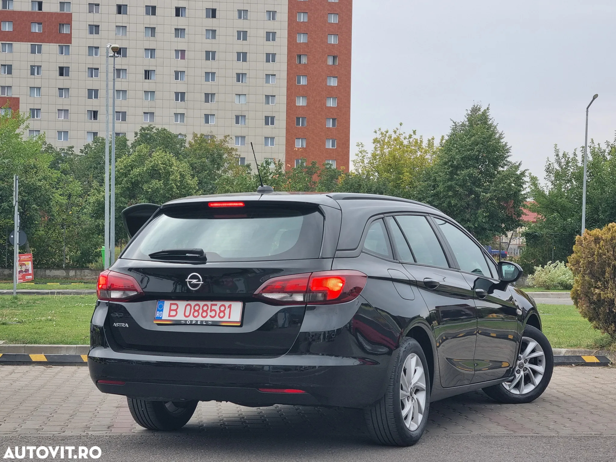 Opel Astra 1.2 Turbo Start/Stop Business Elegance - 12
