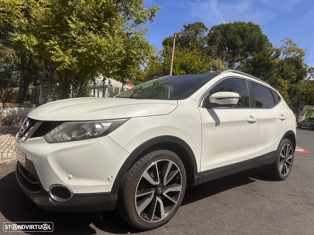 Nissan Qashqai 1.6 dCi Tekna Premium Pele Preta Xtronic - 1
