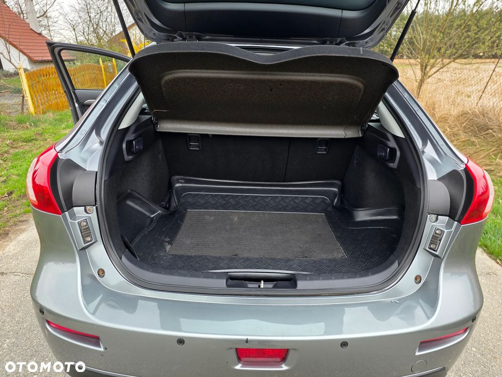 Mitsubishi Lancer 1.6 Inform - 12