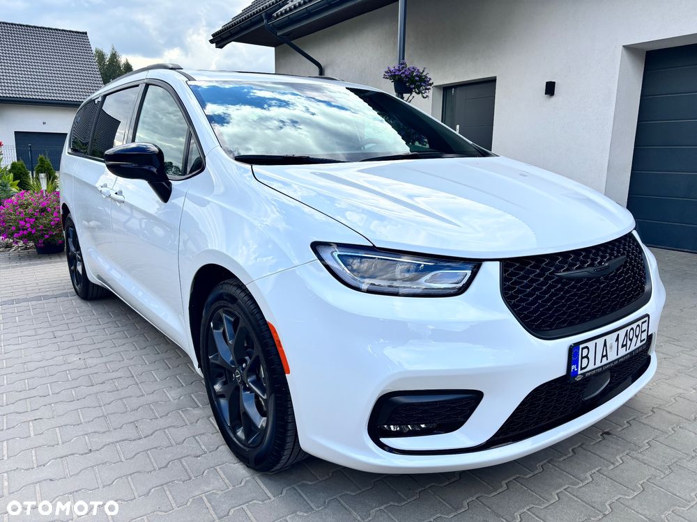 Chrysler Pacifica - 6