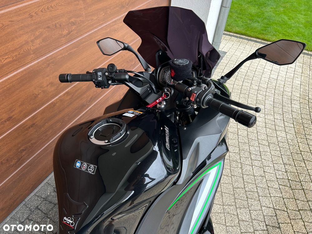 Kawasaki Z - 11