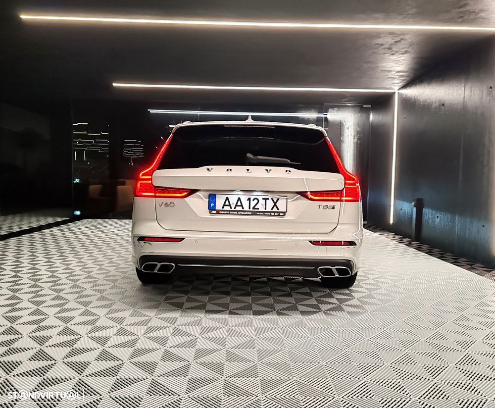 Volvo V60 2.0 T8 AWD TE Inscription - 8