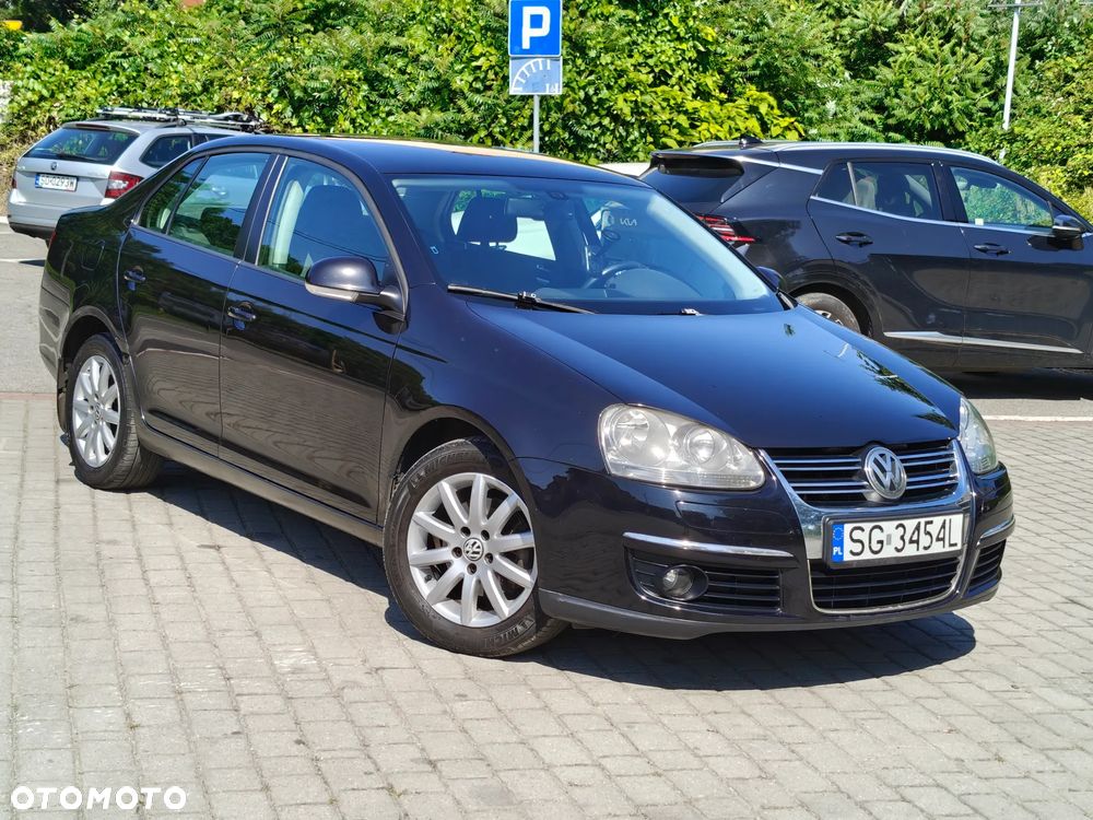 Volkswagen Jetta 1.4 TSI Comfortline - 4