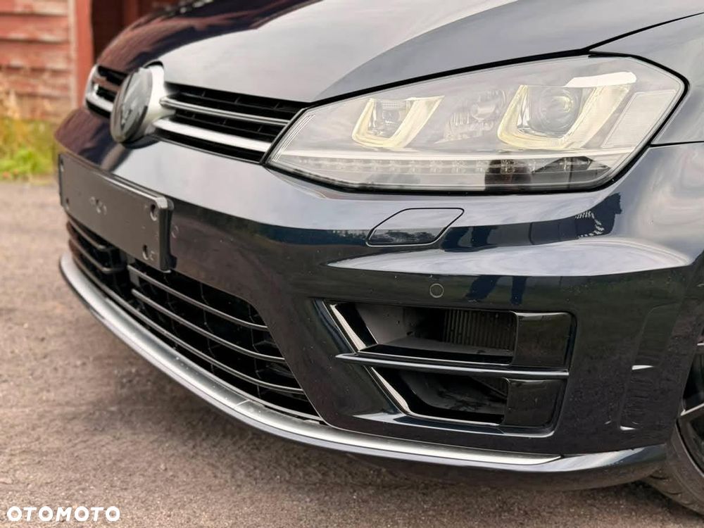 Volkswagen Golf R 4Motion BlueMotion Technology DSG - 26