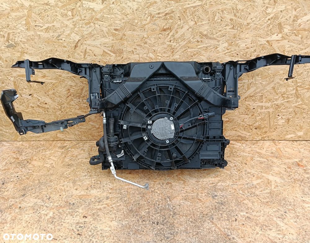 Komplet chłodnic pas przedni belka zderzaka Range Rover Velar L560 3.0d 2020 - 2