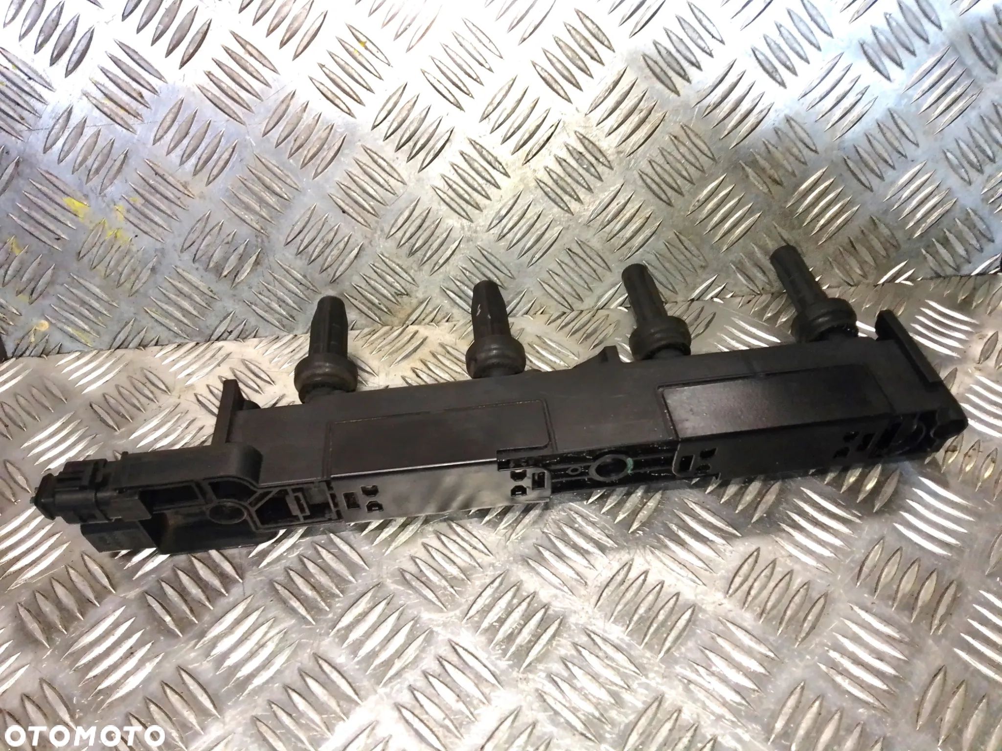 Cewka zapłonowa CITROEN Xsara Picasso 1.8 16v 2526118A - 1