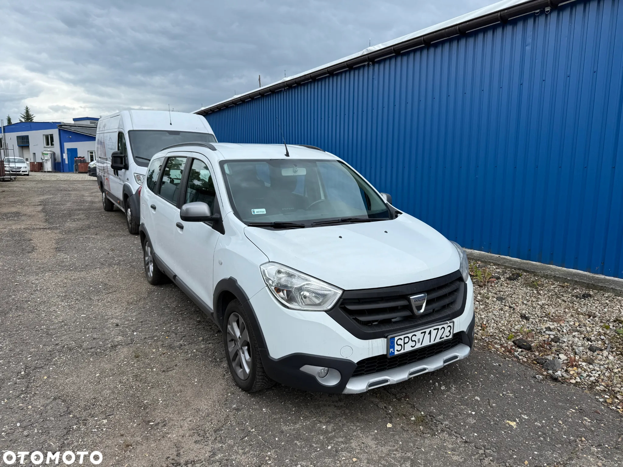 Dacia Lodgy 1.5 dCi Stepway - 8