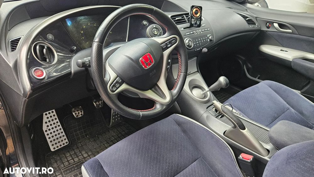Honda Civic 1.8i Sport - 10