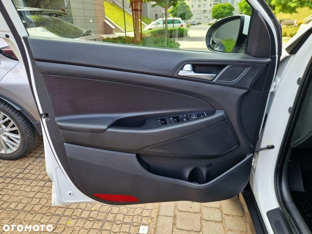Hyundai Tucson 1.6 T-GDI Style 4WD DCT - 36
